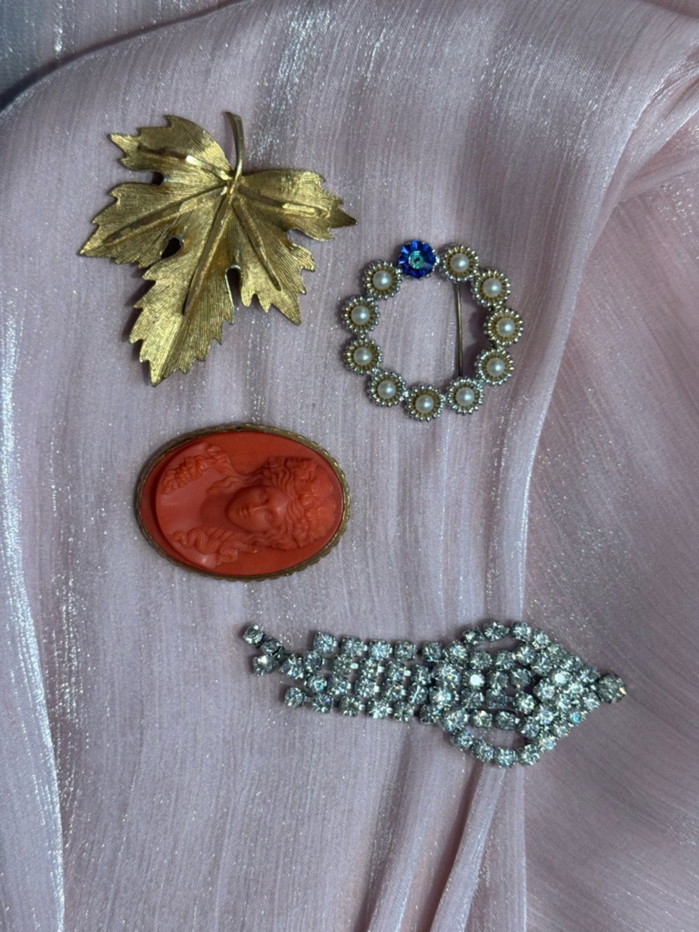 Vintage-Inspired Gold Leaf and Coral Cameo Brooch Set - Women's Jewelry